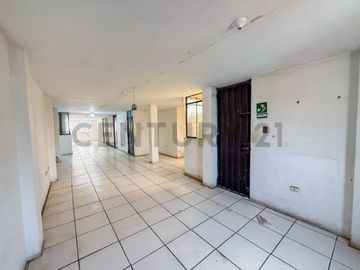 ¡TU NUEVO HOGAR TE ESPERA! VENTA DE AMPLIA CASA EN URB. LUCYANA, CARABAYLLO