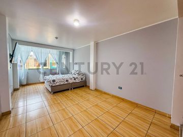 ¡TU NUEVO HOGAR TE ESPERA! VENTA DE AMPLIA CASA EN URB. LUCYANA, CARABAYLLO
