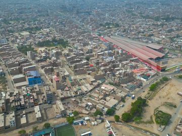 ¡TU NUEVO HOGAR TE ESPERA! VENTA DE AMPLIA CASA EN URB. LUCYANA, CARABAYLLO