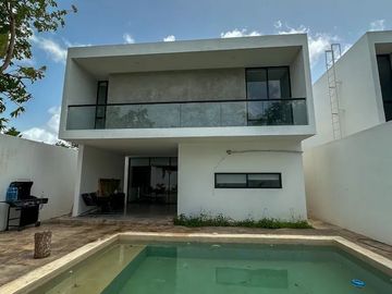 EN VENTA CASA VANGUARDIA DE DOS PLANTAS | SAN JOSÉ TULIPANES, CHOLUL |