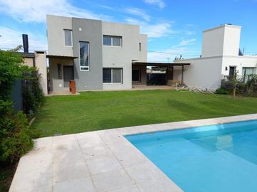 Moderna propiedad Barrio Funes City
