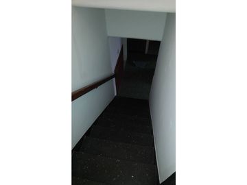 Mitre 4287. Casa 2 dormitorios s/patio c/Garage. ALQUILADA