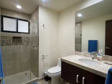 En Venta departamento en Condominio dentro de Aldea Zamá Tulum 