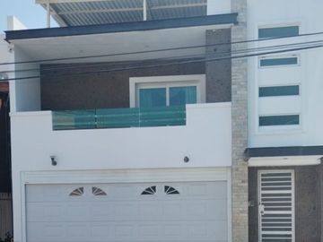 CASA EN VENTA CONTRY LA SILLA 9 SECT