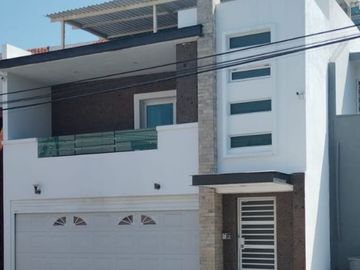 CASA EN VENTA CONTRY LA SILLA 9 SECT