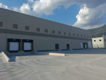 NAVE INDUSTRIAL EN RENTA SANTA CATARINA