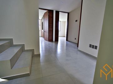 CASA EN VENTA PUNTO SUR ESTE NUEVA