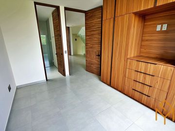 CASA EN VENTA PUNTO SUR ESTE NUEVA