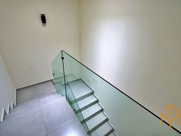 CASA EN VENTA PUNTO SUR ESTE NUEVA