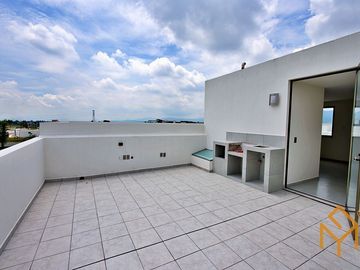 CASA EN VENTA PUNTO SUR ESTE NUEVA