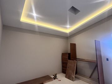 Hermosa y Moderna Residencia en Rancho San Juan