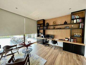 Casa Amueblada en Renta con Vista al Campo de Golf. Bosque Real