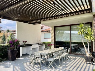 Casa Amueblada en Renta con Vista al Campo de Golf. Bosque Real