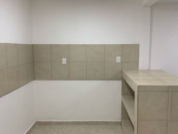 Excelente casa recién remodelada, Solo recursos propios, no créditos