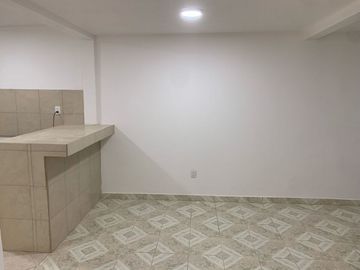 Excelente casa recién remodelada, Solo recursos propios, no créditos