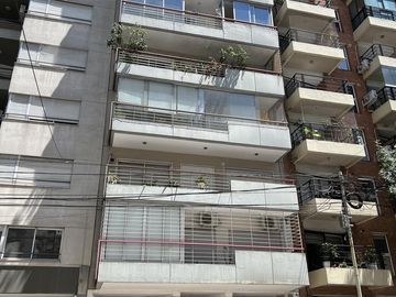 Venta Departamento 2 dormitorios con balcón, Recoleta