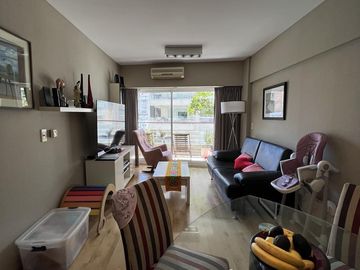 Venta Departamento 2 dormitorios con balcón, Recoleta