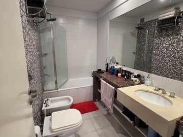 Venta Departamento 2 dormitorios con balcón, Recoleta