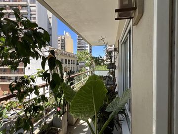 Venta Departamento 2 dormitorios con balcón, Recoleta