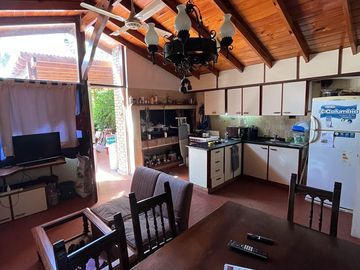 Casa en Venta dentro del Barrio Cerrado Altos del Barranco.