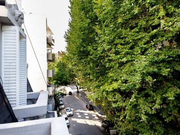 Venta SUPER terraza Edificio Historico 3er piso escalera  -PH en Palermo Chico estilo Paris