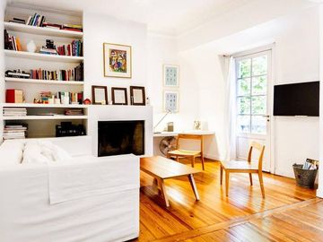 Venta SUPER terraza Edificio Historico 3er piso escalera  -PH en Palermo Chico estilo Paris