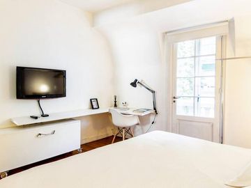 Venta SUPER terraza Edificio Historico 3er piso escalera  -PH en Palermo Chico estilo Paris