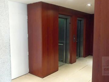Excelente departamento de 2 amb con  cochera - Palermo
