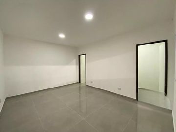 ALQUILER - Nave Industrial de  2300m2 en Espacio Nova, Canning (Ezeiza)