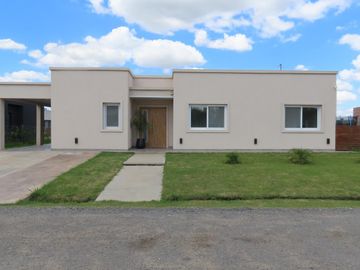 Casa en Venta en Santa Isabel 2 con terminaciones de calidad