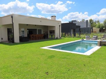 Casa en Venta en Santa Isabel 2 con terminaciones de calidad