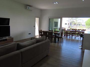 Casa en Venta en Santa Isabel 2 con terminaciones de calidad