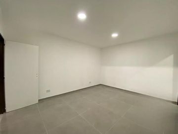 ALQUILER - Nave Industrial de  2300m2 en Espacio Nova, Canning (Ezeiza)
