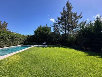 Casa en Brisas de Adrogué