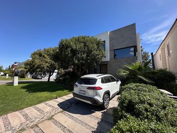 Casa en Brisas de Adrogué