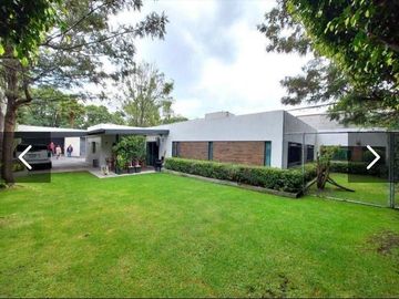 CASA EN VENTA EN LOMAS HIPODROMO