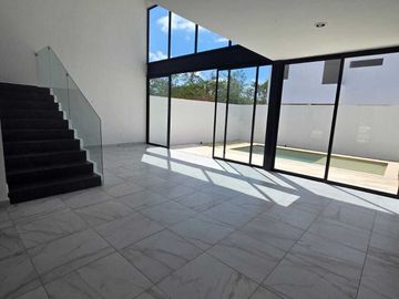 CASA EN VENTA EN PRIVADA CONKAL, MERIDA