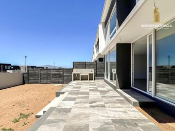 Concon Venta Casa A Estrenar 3D 4B Con Vista en Condominio