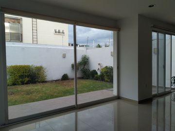 HERMOSA RESIDENCIA EN VENTA - RESIDENCIAL 