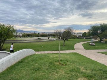 HERMOSA RESIDENCIA EN VENTA - RESIDENCIAL 