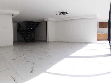 VENTA DE CASA EN FRACC. BELLAVISTA SATÉLITE, TLALNEPANTLA (NO NEGOCIABLE)