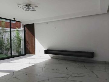 VENTA DE CASA EN FRACC. BELLAVISTA SATÉLITE, TLALNEPANTLA (NO NEGOCIABLE)