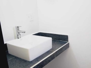 VENTA DE CASA EN FRACC. BELLAVISTA SATÉLITE, TLALNEPANTLA (NO NEGOCIABLE)