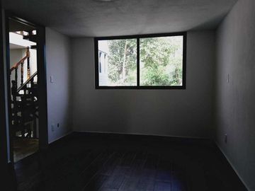 VENTA DE CASA EN FRACC. BELLAVISTA SATÉLITE, TLALNEPANTLA (NO NEGOCIABLE)