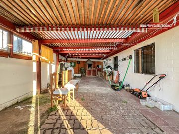Viña Del Mar Vende Casa 4D 1B 2E Alto Agua Santa