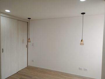 Estrene Este Hermoso Apartamento En Unidad Completa Super Ubicacion