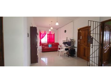En venta hermosa casa en urbanización privada Manta Beach