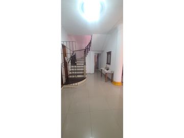 En venta hermosa casa en urbanización privada Manta Beach