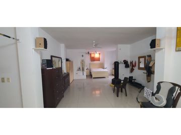 En venta hermosa casa en urbanización privada Manta Beach