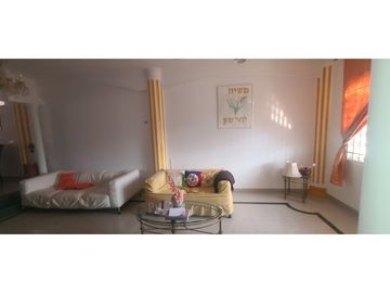En venta hermosa casa en urbanización privada Manta Beach